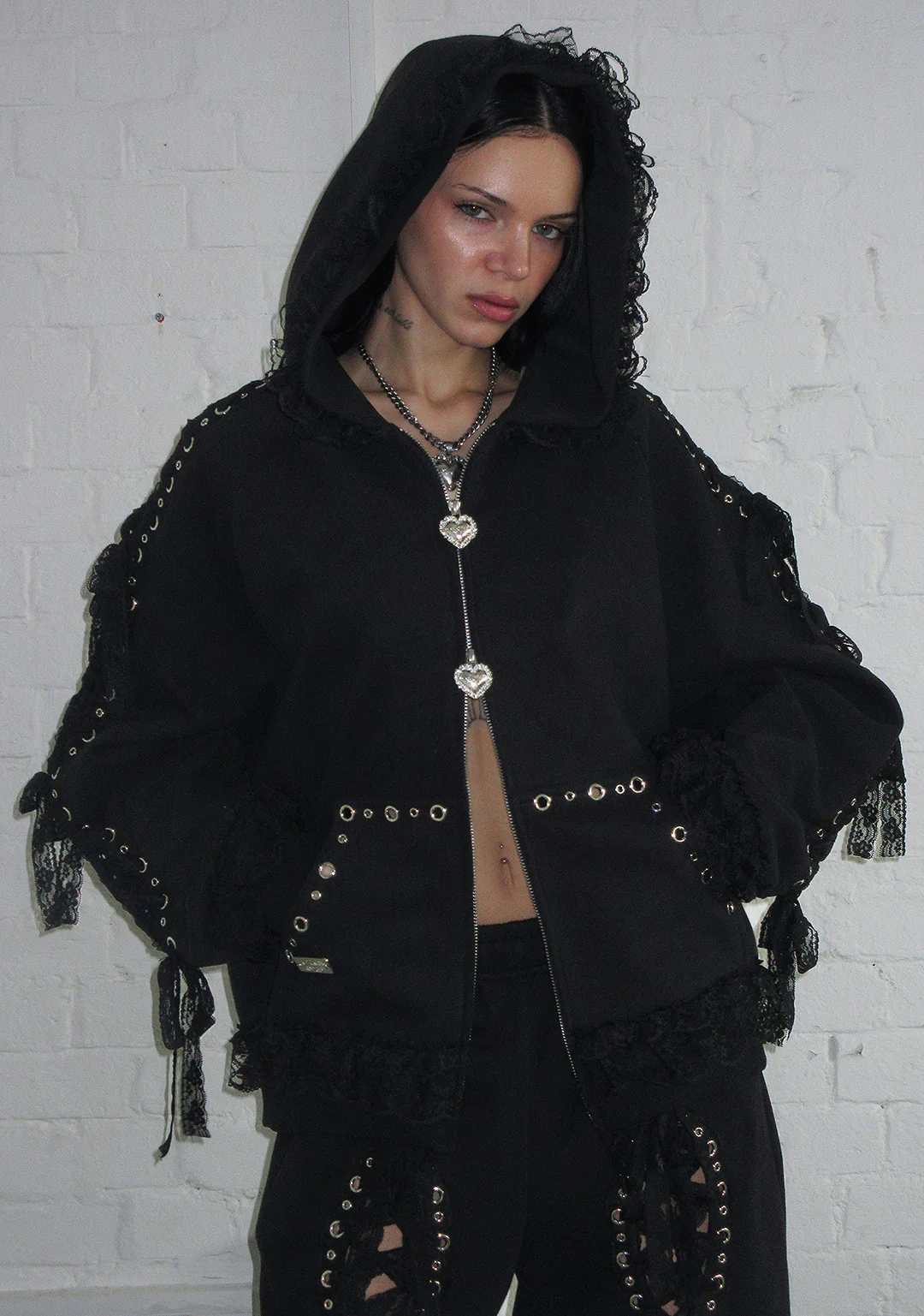 BAD ROMANCE LACE RIBBON ZIP HOODIE BLACK - Image 3