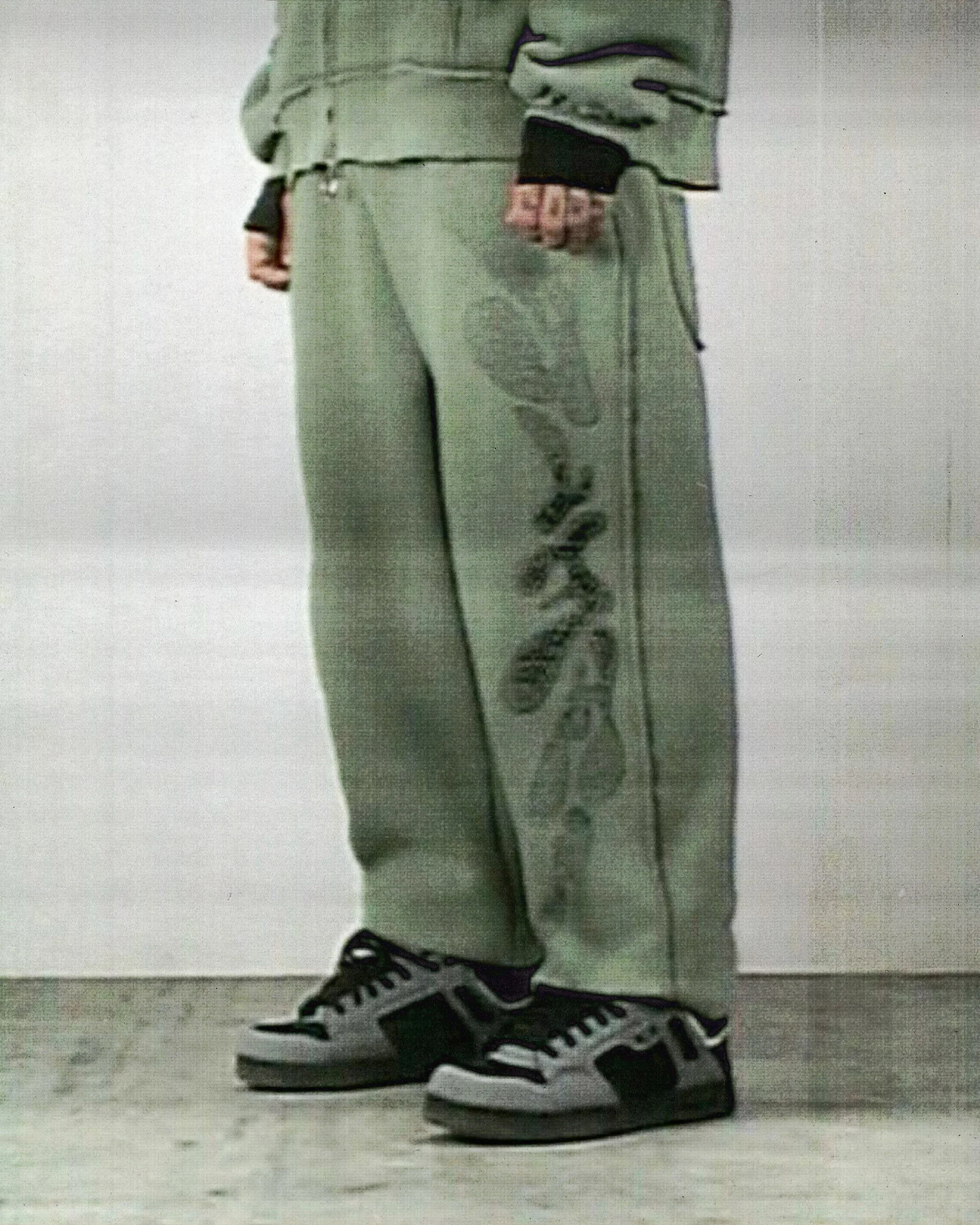 DIGI MASCOT SWEATPANTS KHAKI - Image 3