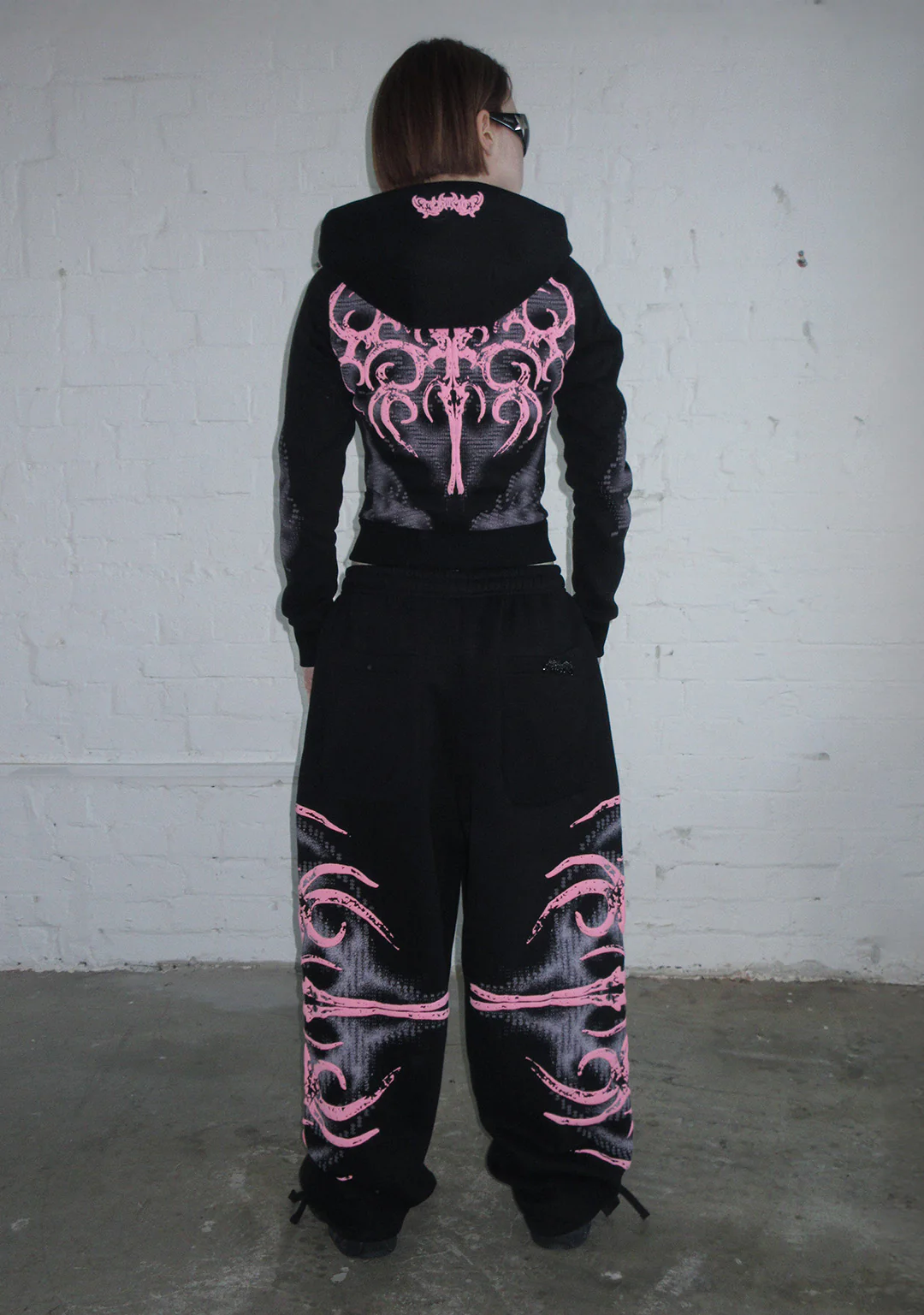 EUPHORIA PUFF PRINT FITTED ZIP HOODIE BLACK - Image 3