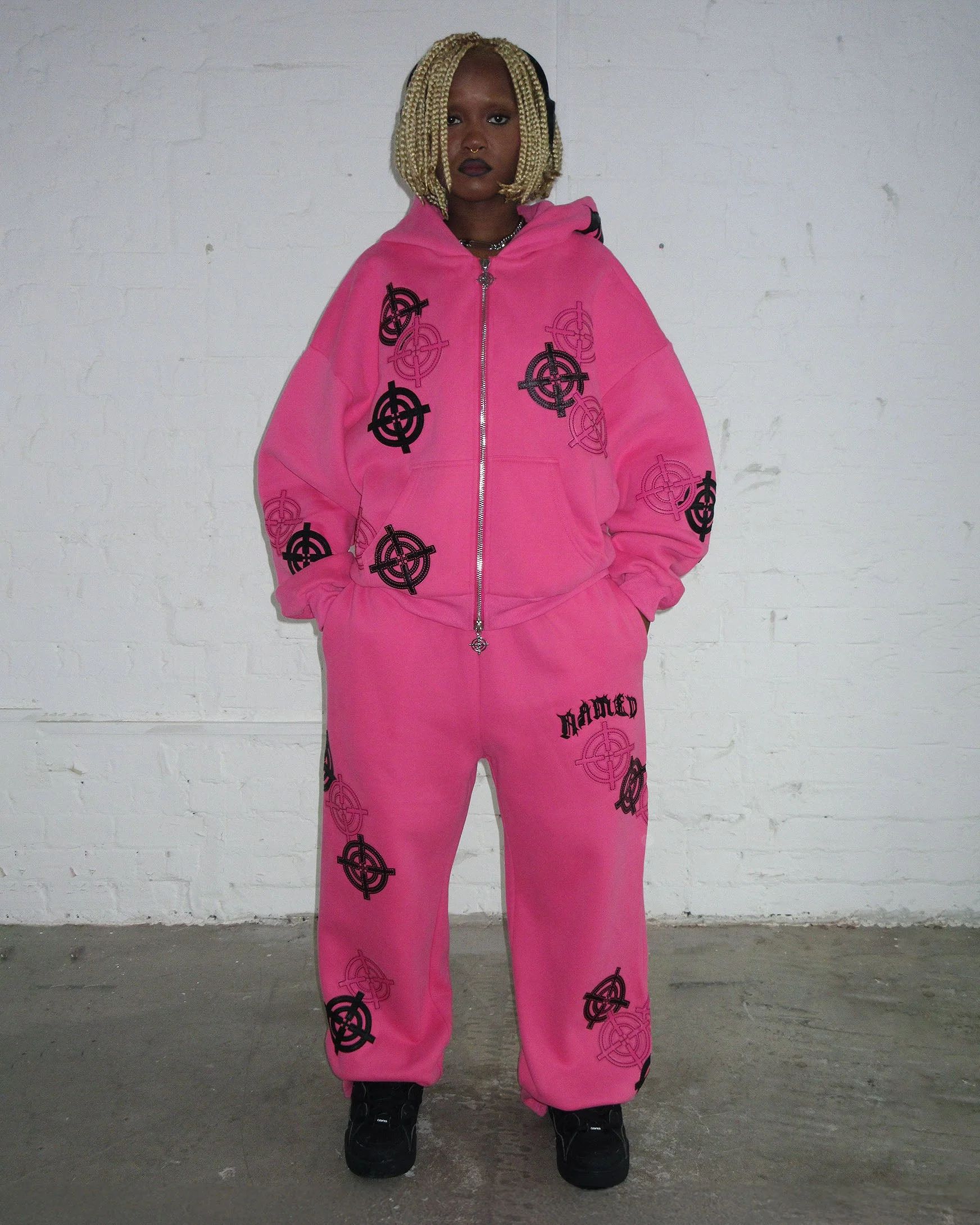 INCOGNITO SWEATPANTS HOT PINK - Image 2