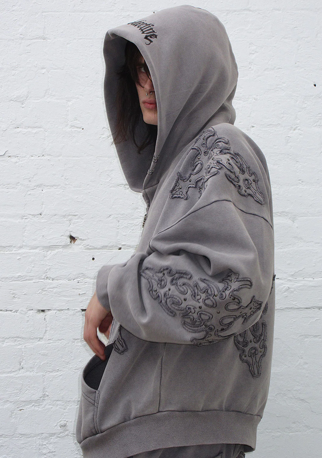 SINNER STUDDED ZIP HOODIE GREY VINTAGE WASH - Image 4