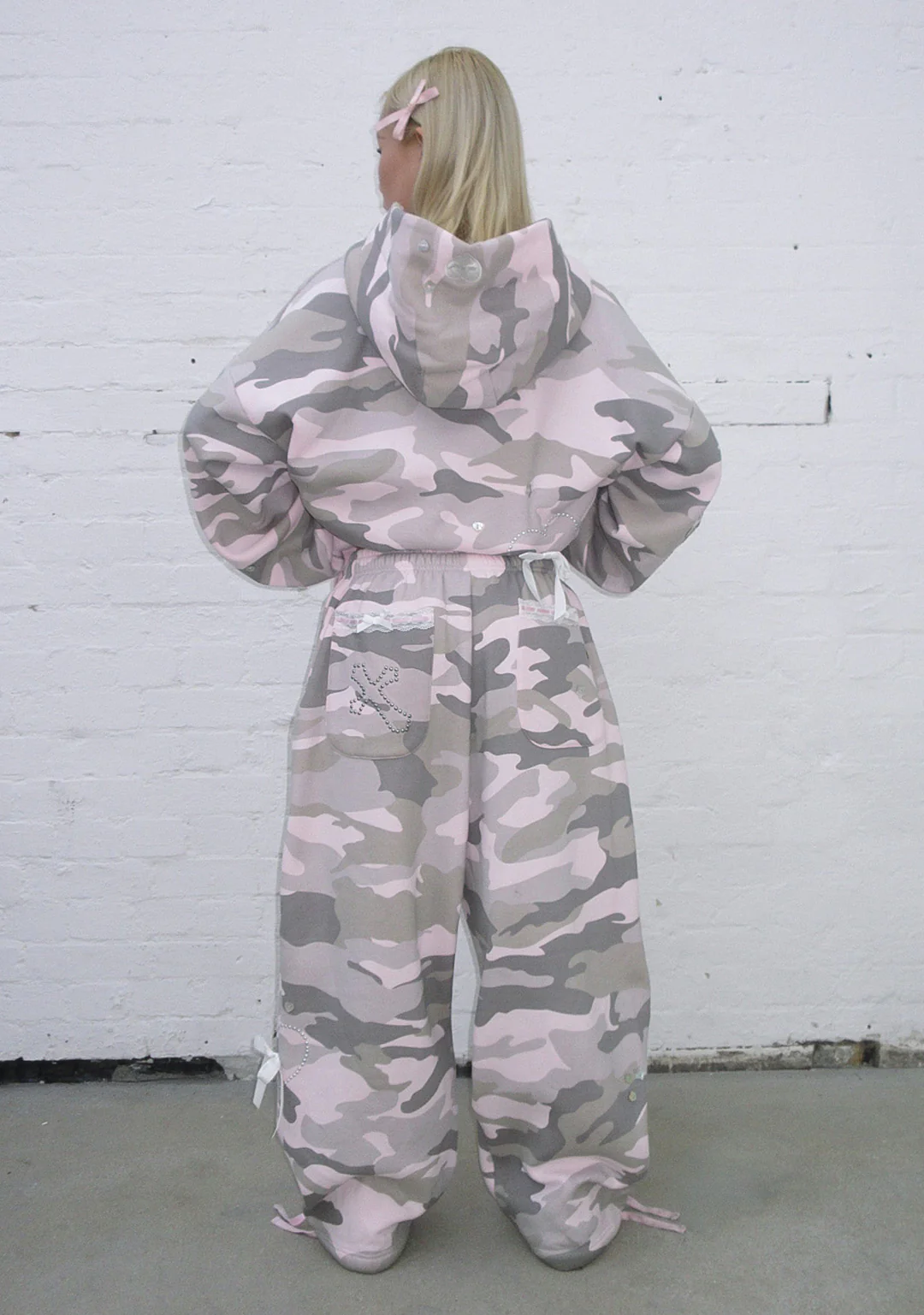WHISPER OVERSIZED SWEATPANTS PASTEL CAMO - Image 3